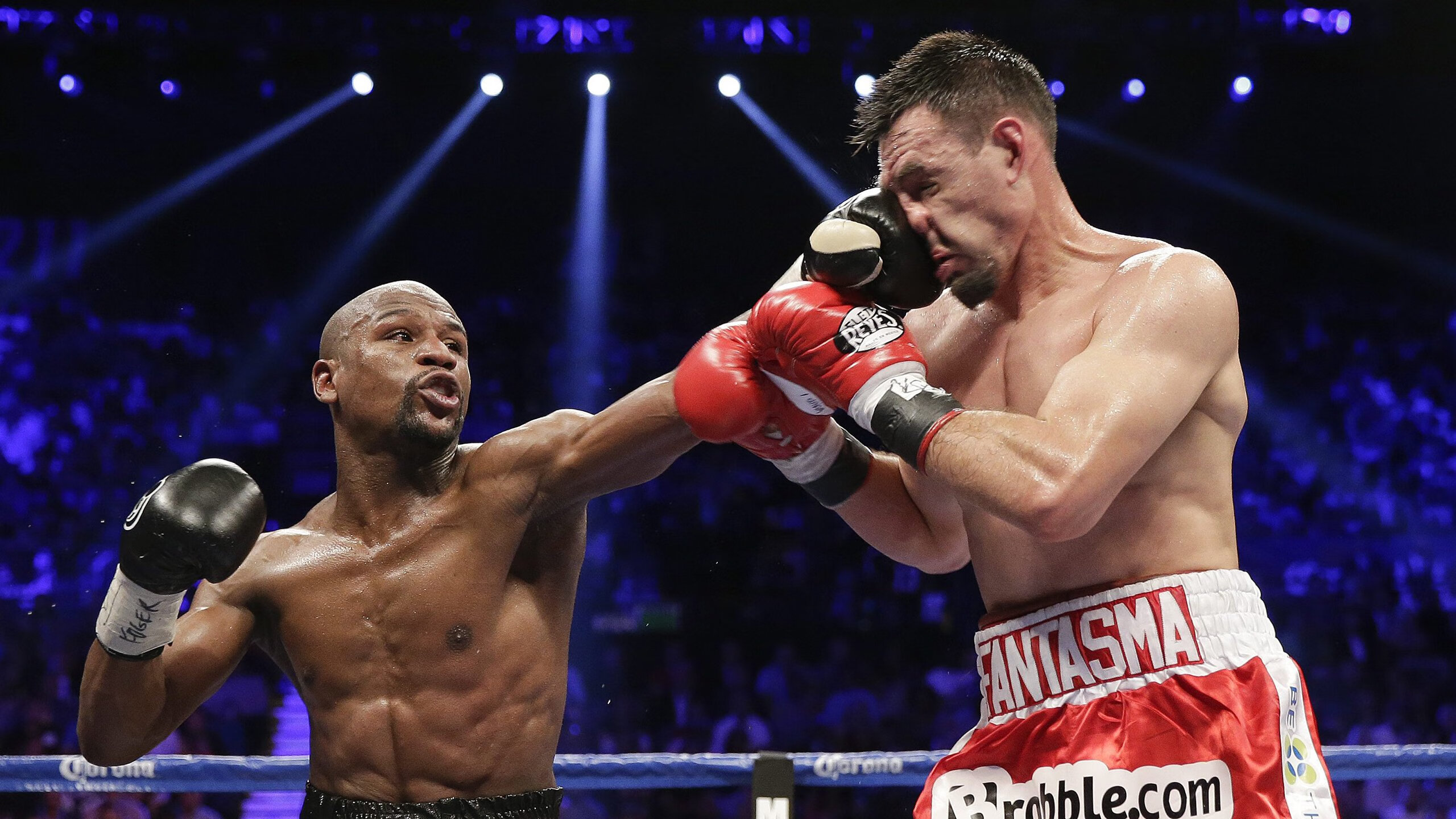 _城市灯光夜跑大会：在光影中奔跑生活_，灯光城市夜景